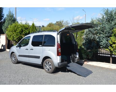 Citroen Berlingo 2015 87 tys km Srebrny XTR do przewozu osoby niepełnosprawnej